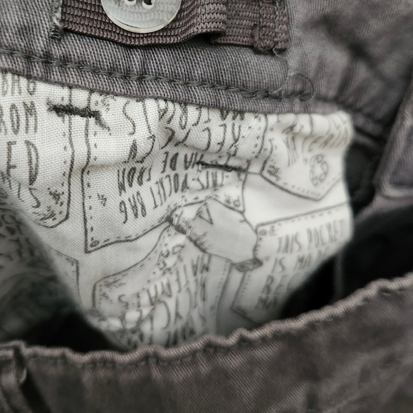 There Abouts Cargo Shorts - Picture 3 of 4